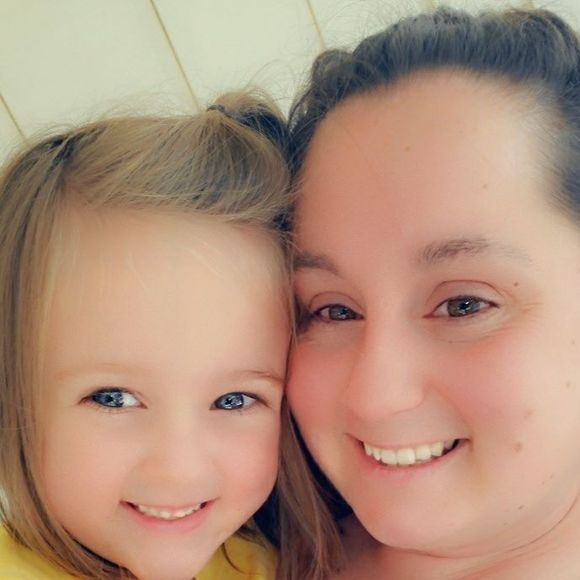 Meet your Posher, Yvonne - Picture 1 of 1